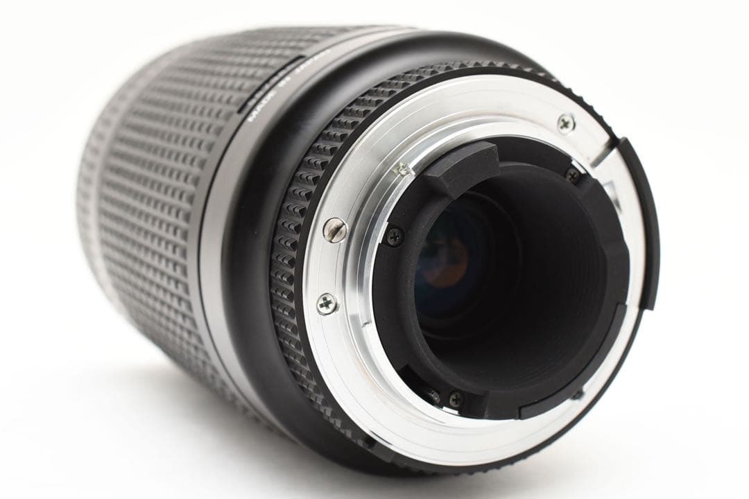 極美品　Nikon ED AF-NIKKOR 70-300mm 4-5.6 D