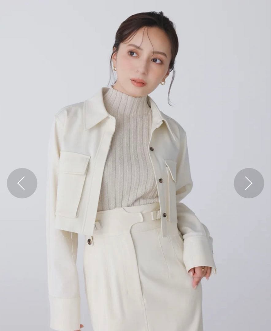 アニュアンス　ダブルポケットクロップドシャツ（タグ付き新品）