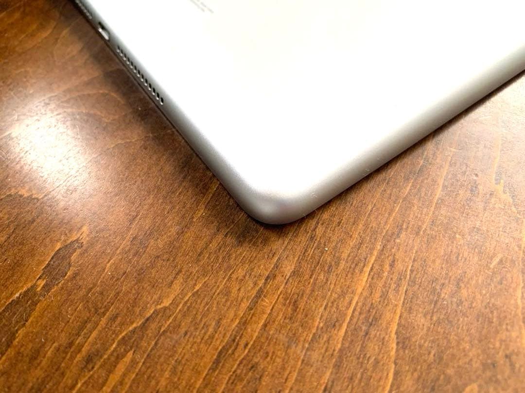 ☆週末限定値下げ☆画面汚れあり☆iPad6 第6世代 128G WIFIモデル☆