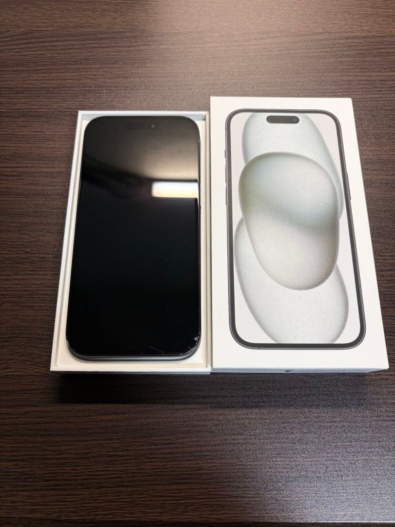 値下げ中！Apple iPhone 15 ブラック 本体 充電ケーブル付き