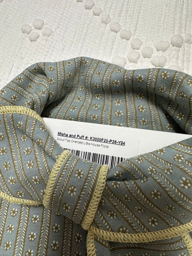新品❣️misha and puff スカウトT 4y