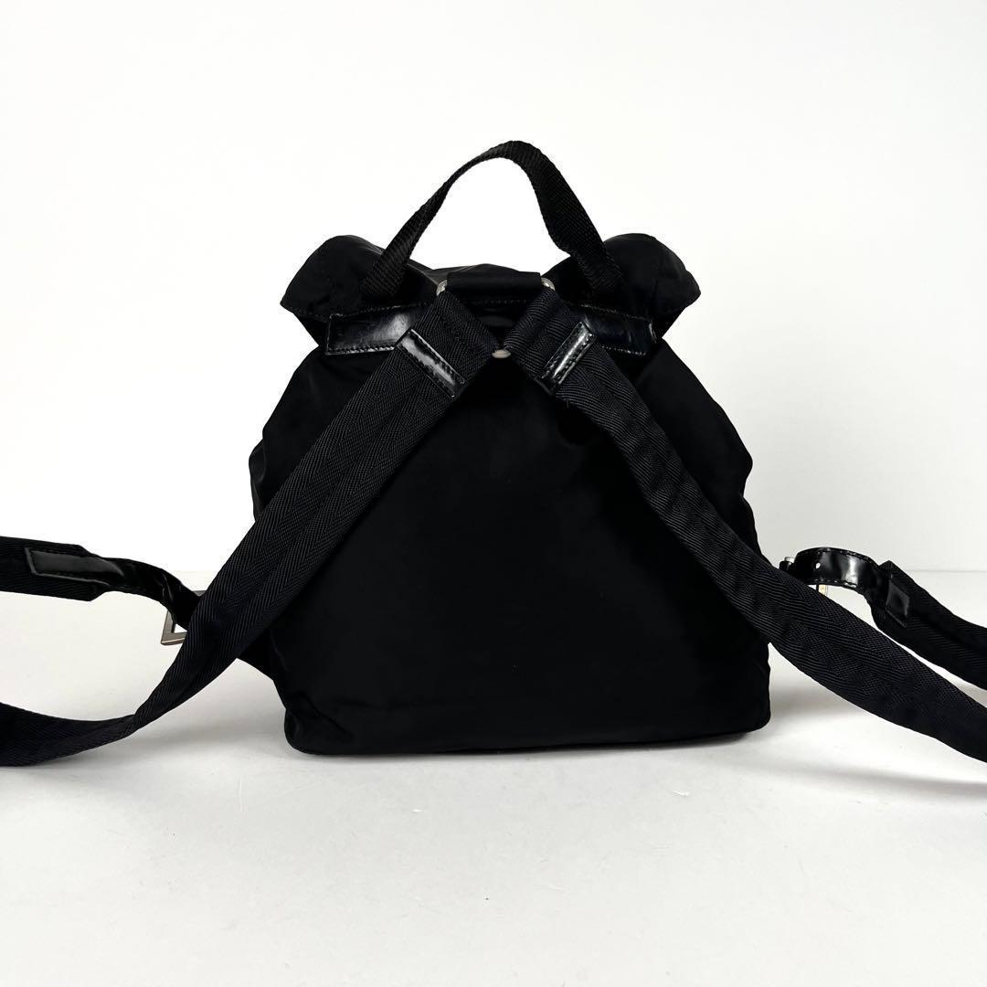 美品 プラダ リュック バックパック 巾着 ベルト 三角ロゴ ナイロン レザー