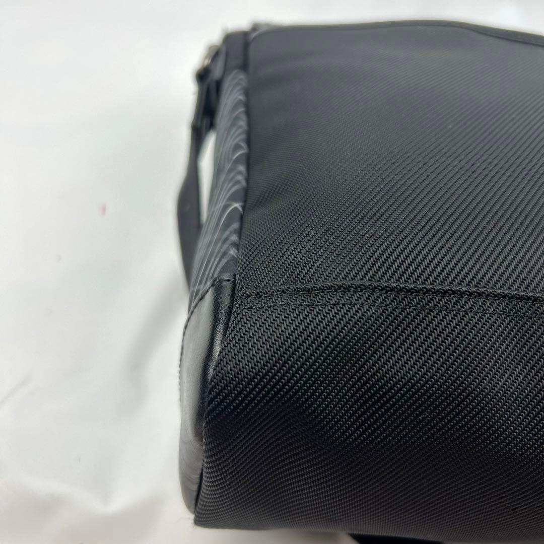 【美品】バーバリーブラックレーベル　ショルダーバッグ レザー　チェック　ロゴ金