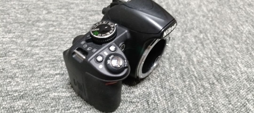 Nikon D3100 本体＋充電器 動作品