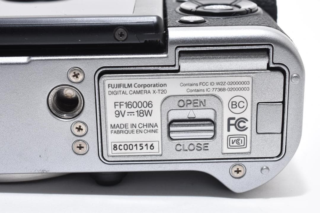 【美品】フジフィルム FUJIFILM X-T20 ボディ