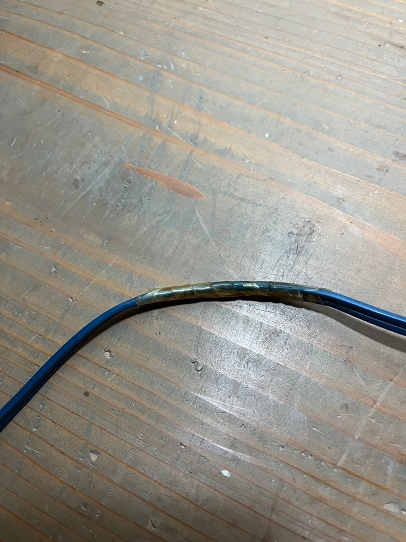 青い3枚羽根スタンド扇風機