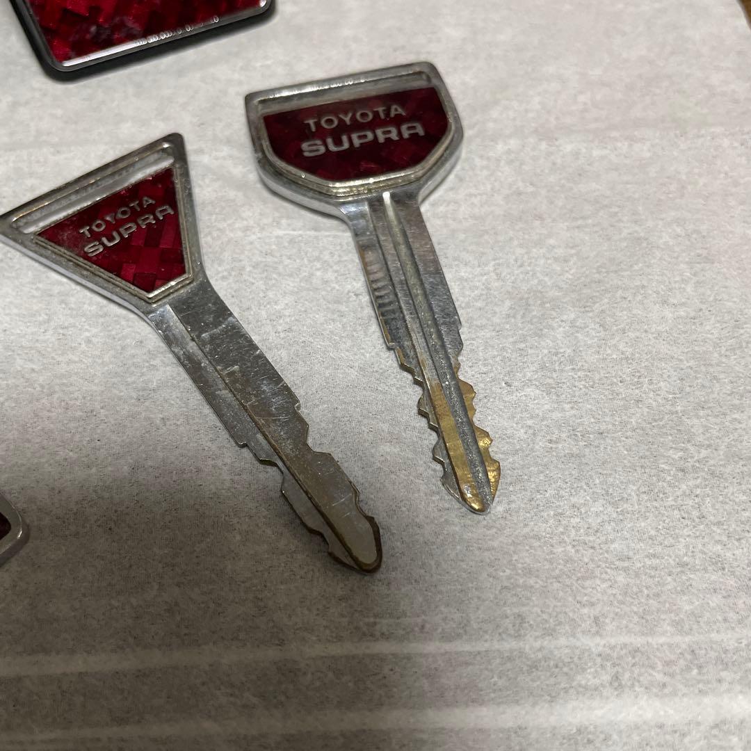 Ｎ*ち様 TOYOTA SUPRA エンブレムキーリングセット