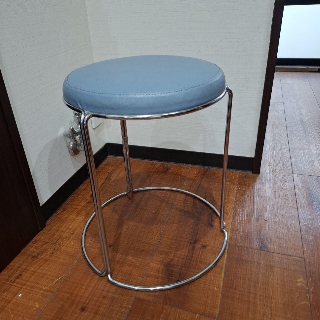 ライトブルー 円形スツール メタルフレーム　コクヨ会議イス6個セット　丸椅子