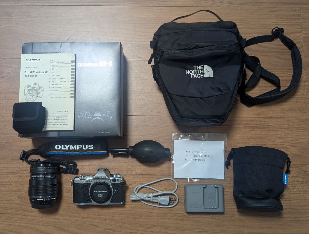OLYMPUS OM-D E-M5 MarkIIフルセット シャッター回数311