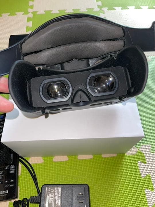 高画質ウェラブル　フルHDモニター