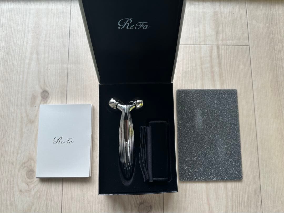 【ほぼ未使用】ReFa CARAT RAY FACE 美顔ローラー