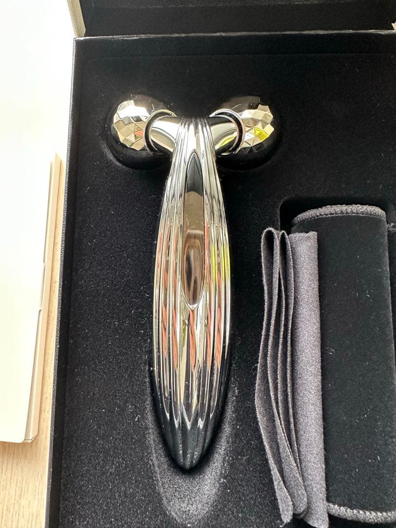 【ほぼ未使用】ReFa CARAT RAY FACE 美顔ローラー