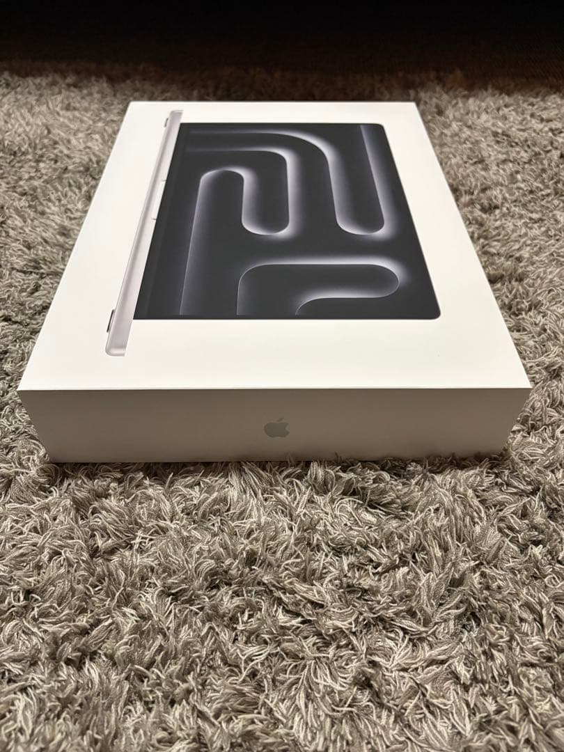 MacBook Pro 14 M5 2025年モデル　24GB 1TB