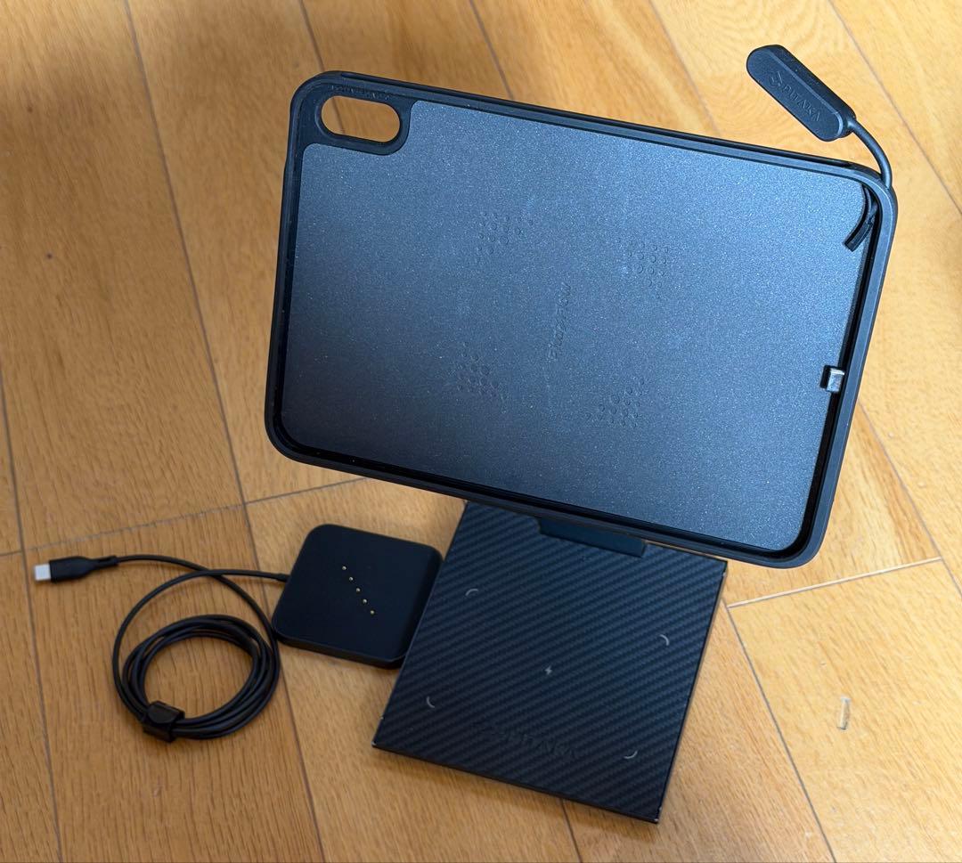 PITAKA MagEZ Charging standとCase Proのセット