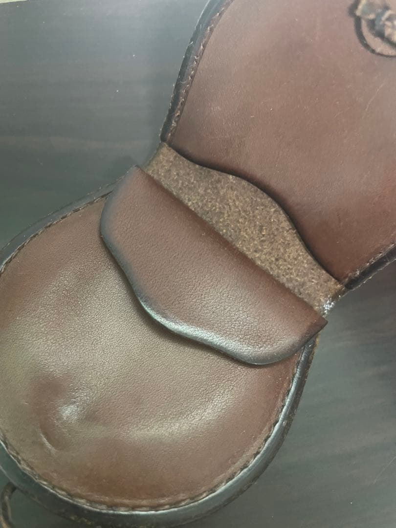 ゴローズ goro's 丸型小銭入れ (焦げ茶)