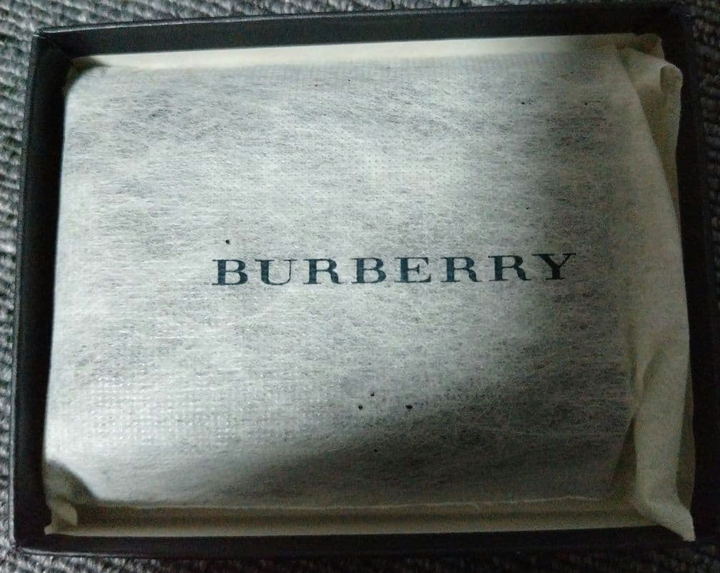 BURBERRY ブラック ケース