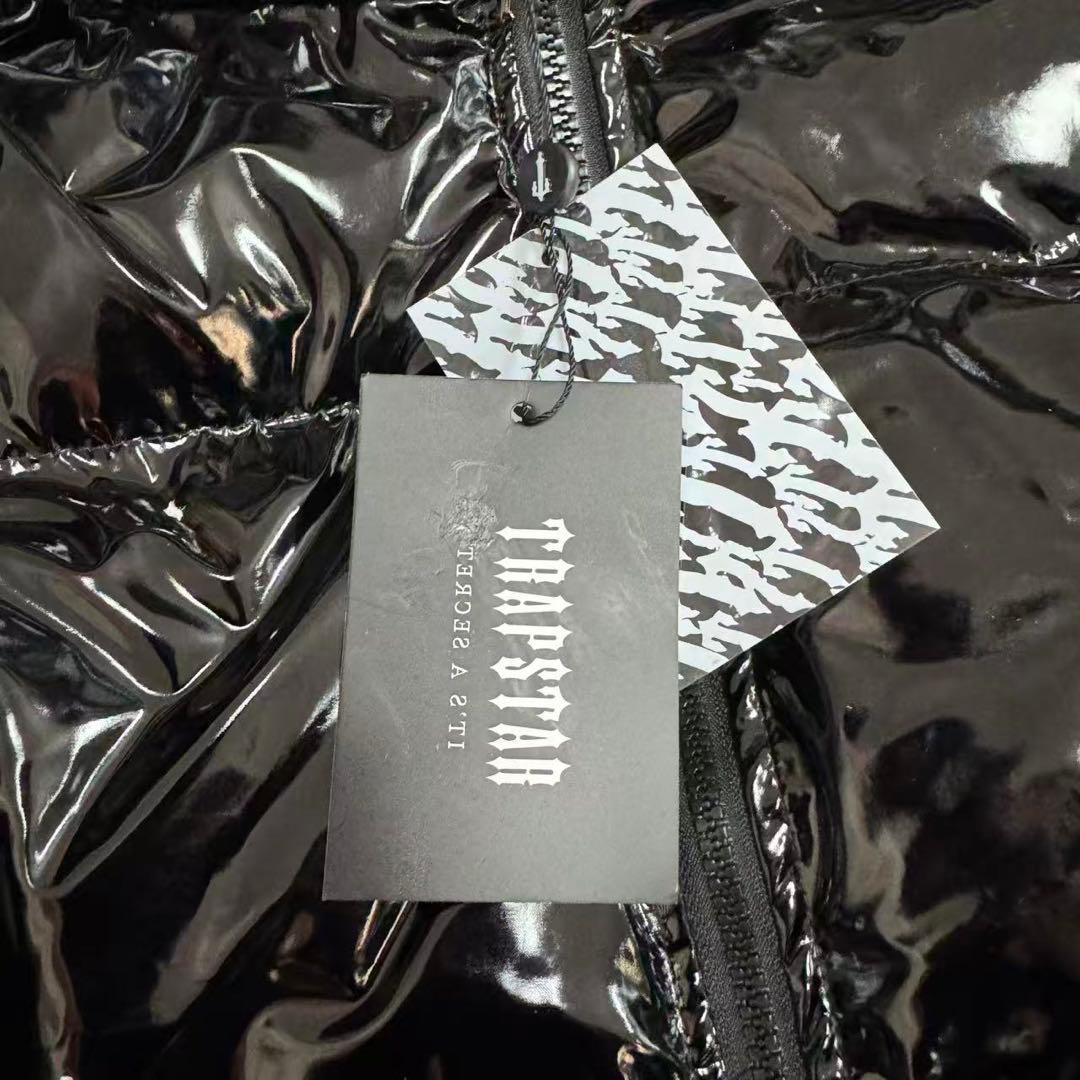 新品 TRAPSTAR 光沢ブラック ダウンジャケット Mサイズ u