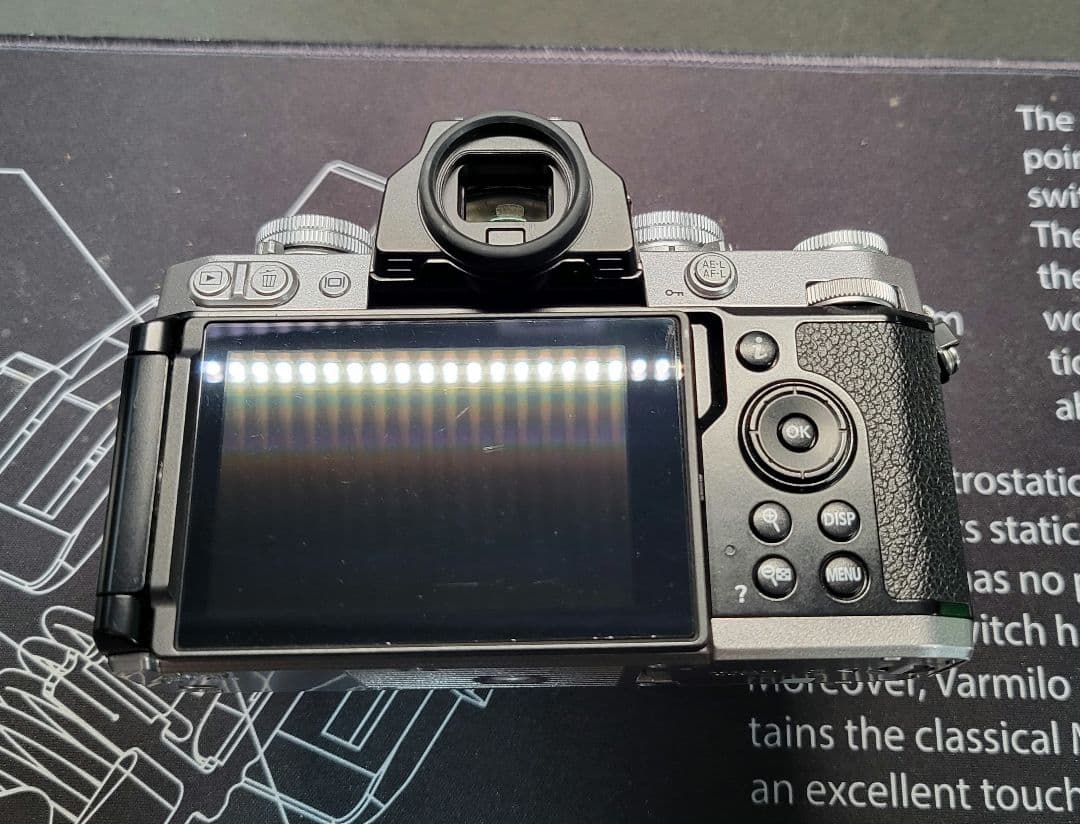 Nikon Z fc シルバー 16-50 レンズキット バッテリー2個付き