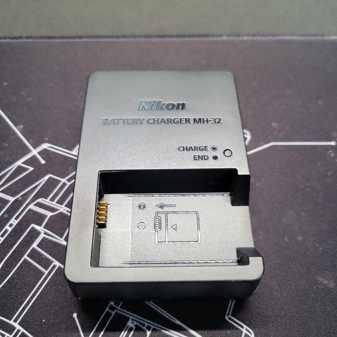 Nikon Z fc シルバー 16-50 レンズキット バッテリー2個付き