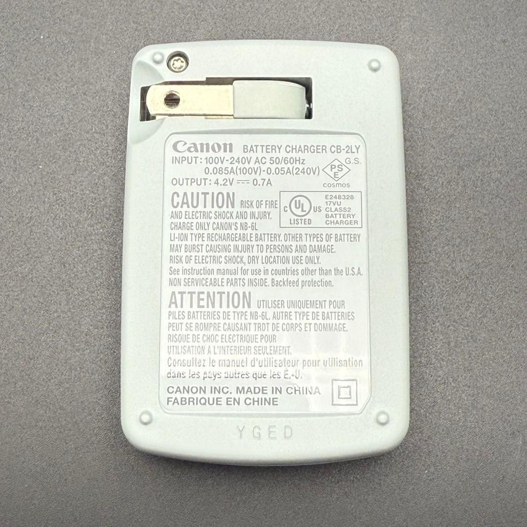 【美品】Canon IXY30S シルバー コンパクトデジタルカメラ　箱付き