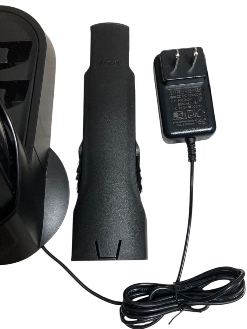 【SHARK】 Shark シャーク　ハンディークリーナー　充電器付き　超美品