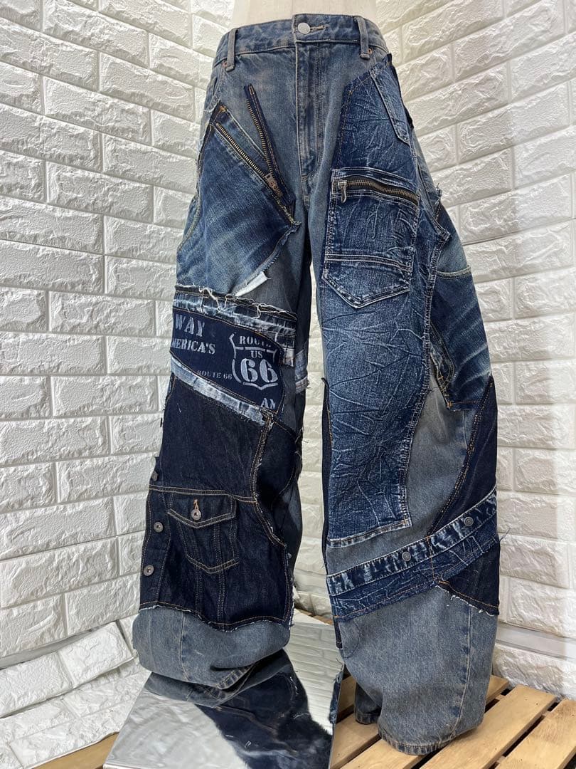 リメイクデニム　バレルレッグ　カーブ　パンツ