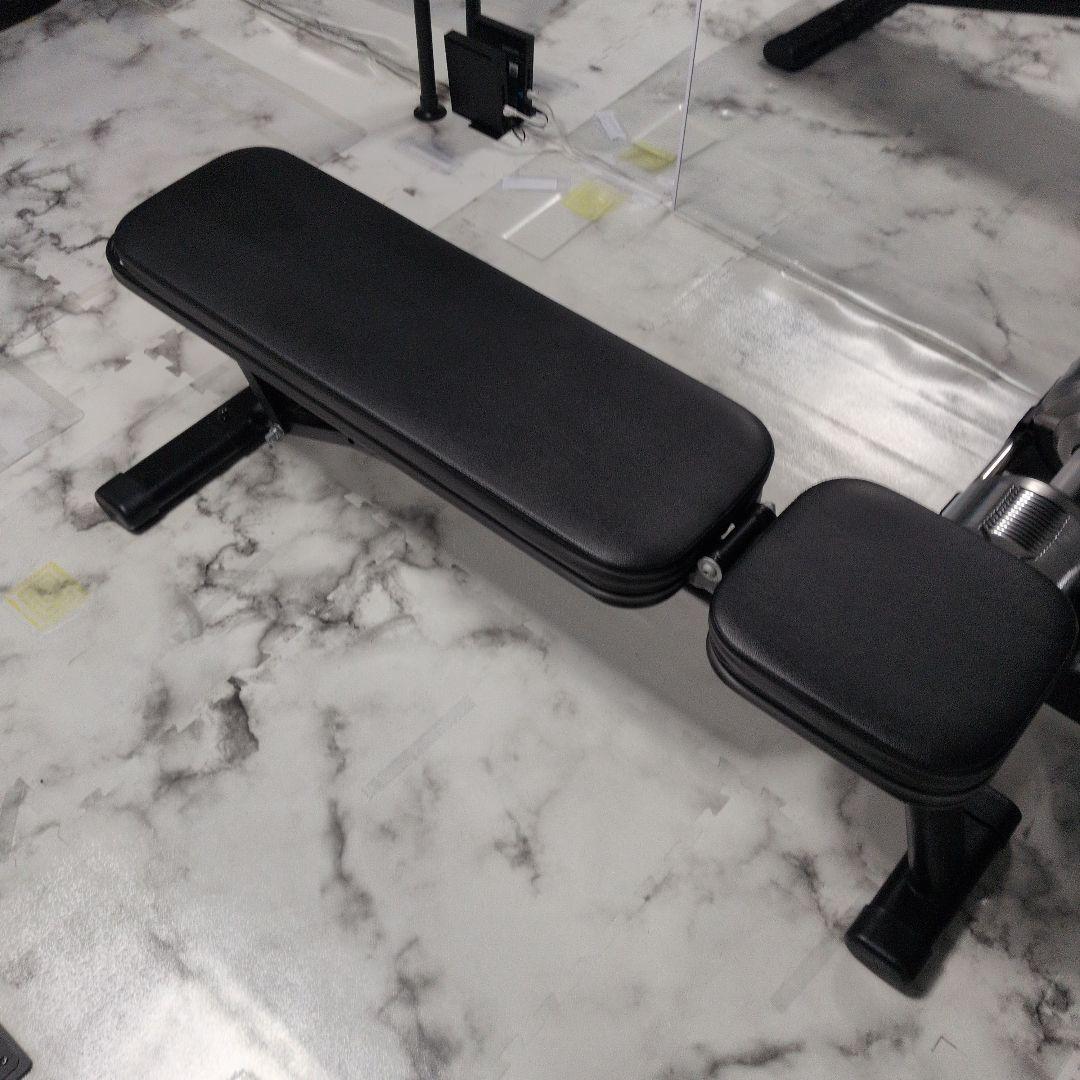 リーディングエッジ（インクラインベンチ）