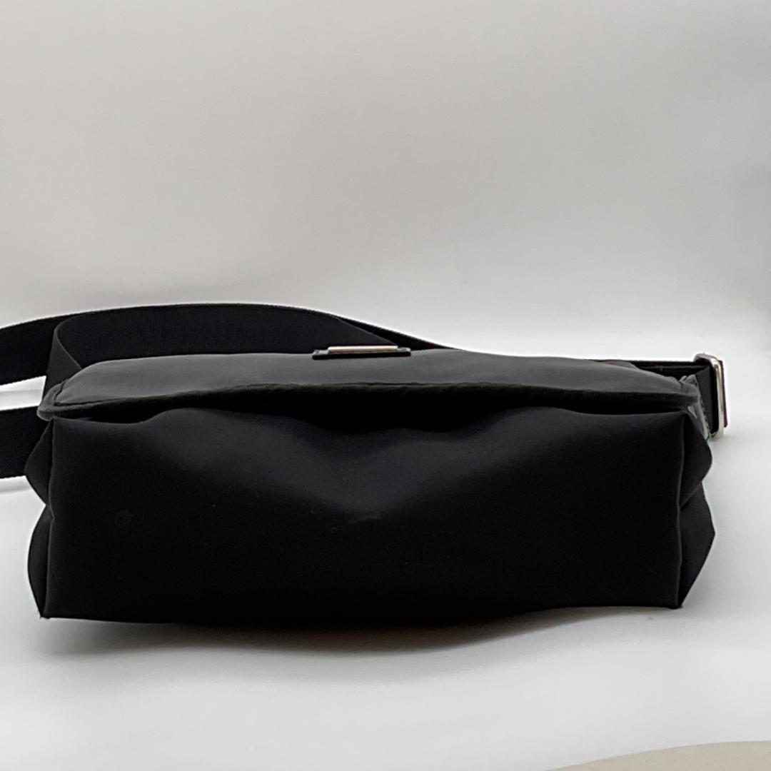 【レア】Burberry バーバリーメッセンジャーバッグ ノバチェック柄