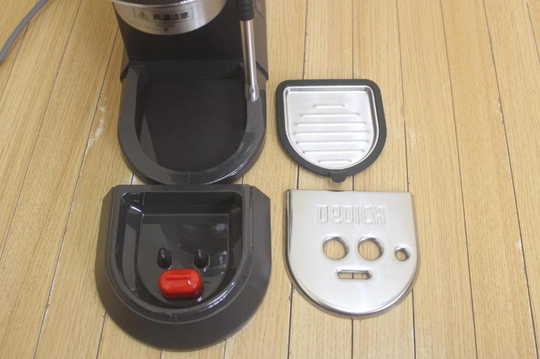 DeLonghi デロンギ エスプレッソ・カプチーノメーカー EC885J