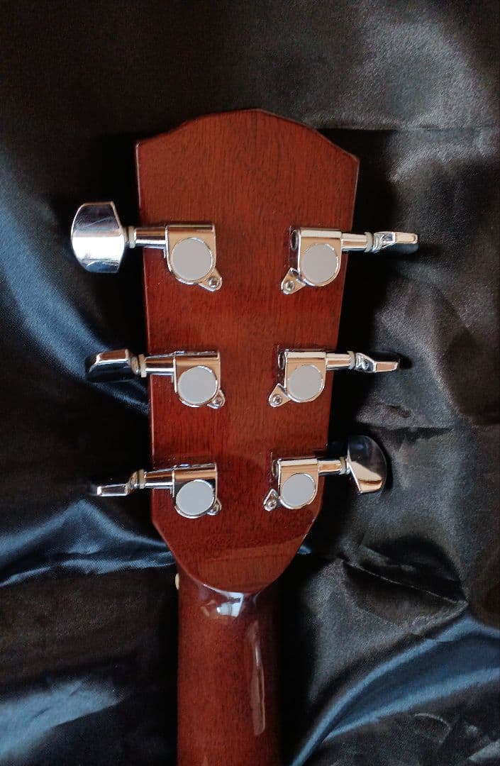 【送料込】美品　フェンダー　純正ストラップ&純正ソフトケース付　整備済み新品弦