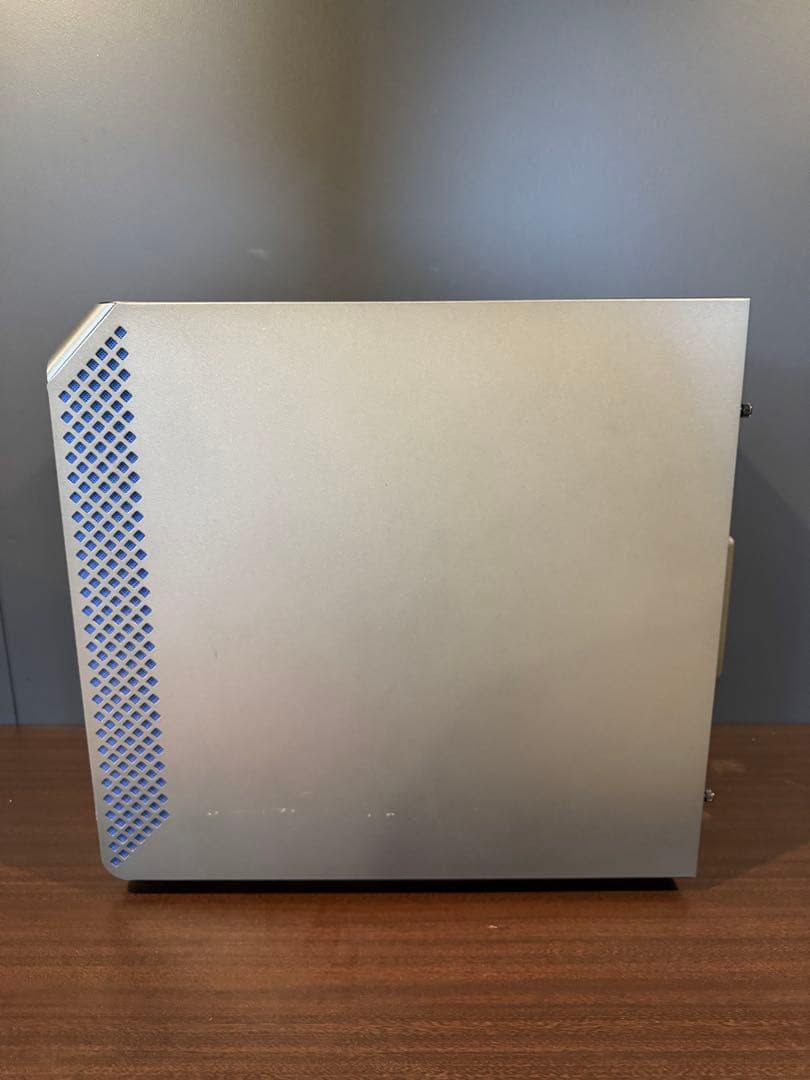 GALLERIA PCケース シルバー/ブラック　ミドルタワー