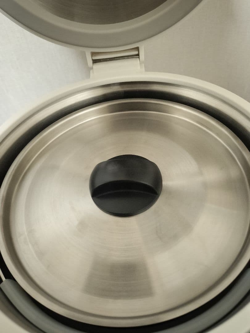 アイリスオーヤマ ダブル真空保温調理鍋 おまかせさん RWP-N27 展示品