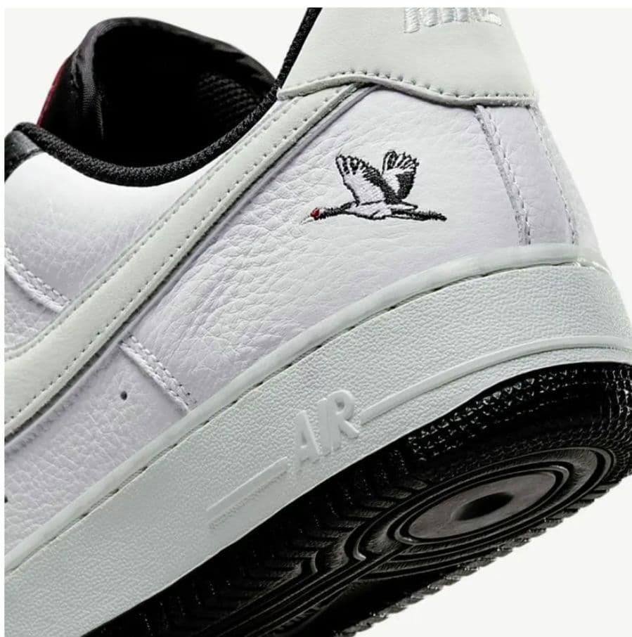 新品未使用タグ付きナイキ　エアフォース1 07LX クレイン 鶴 28cm