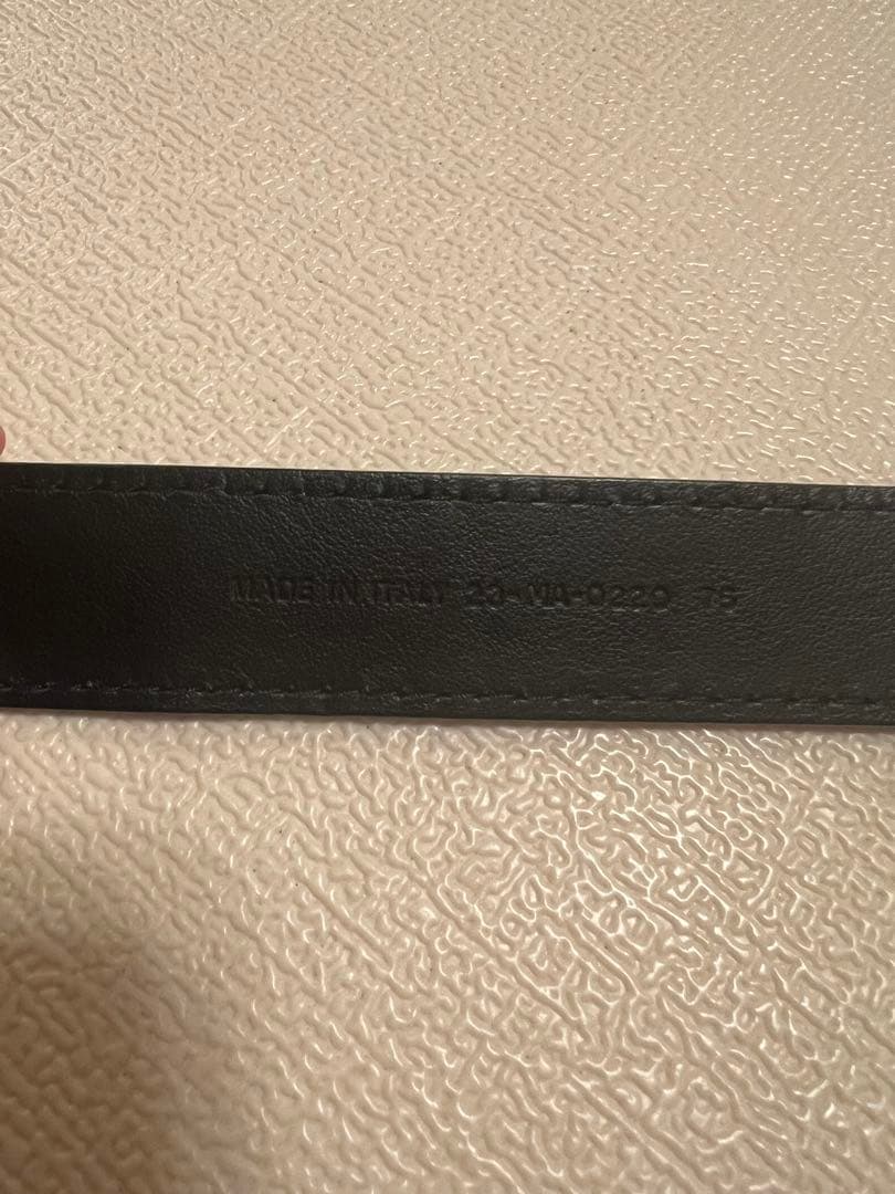 Dior ロゴバックルレザーベルト