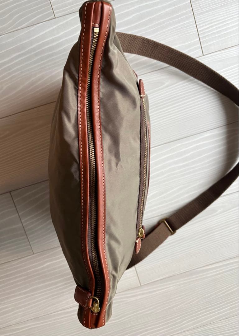 人気定番商品 45%オフ！Felisi 05/4/4/DS カーキ