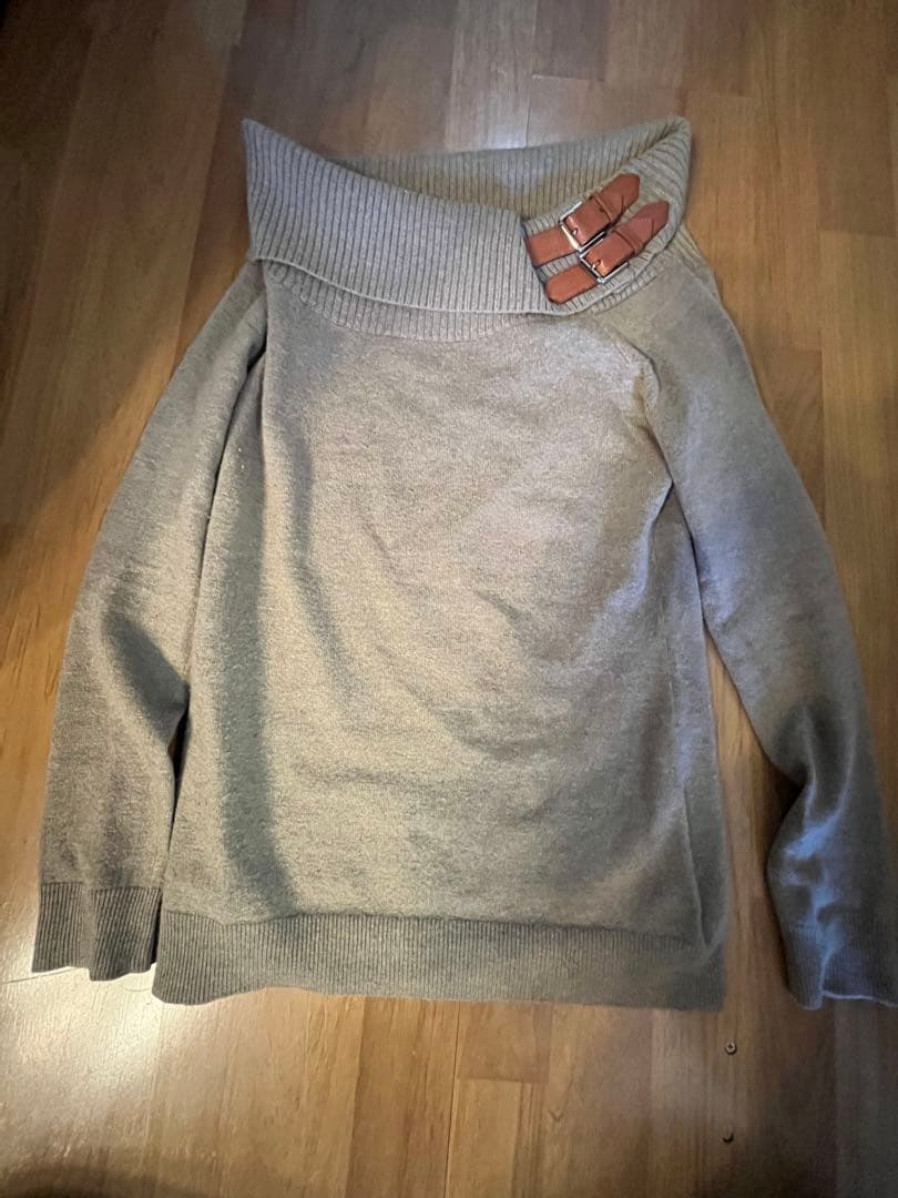 ラルフローレン 革ベルト付きオフショルダー ニットセーター