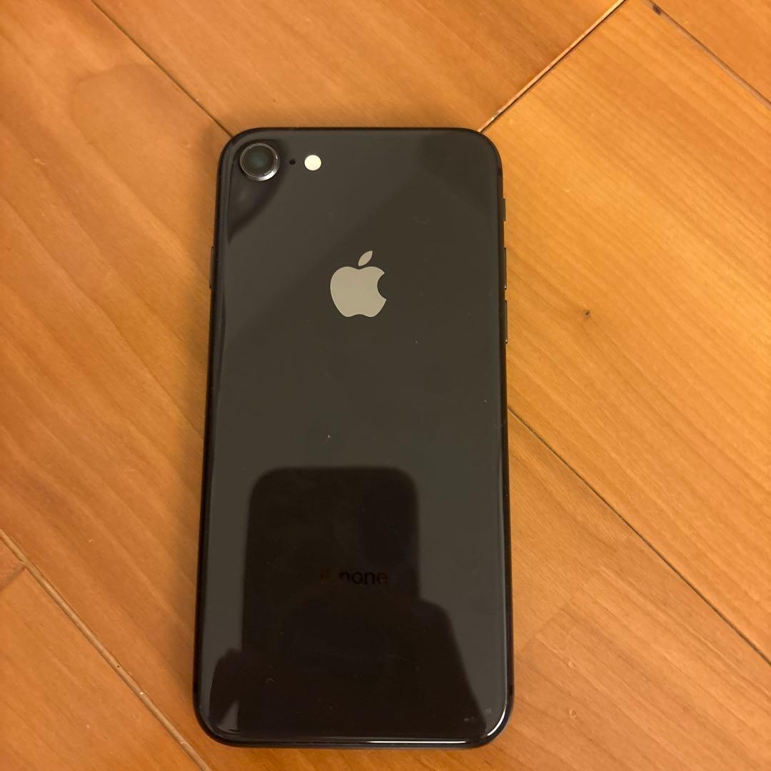 iPhone 8 本体　バッテリー99%