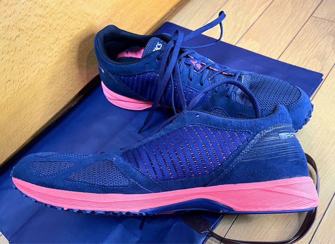 A美品アシックスターサージールランニングシューズ軽量ネイビー×シルバー28.5