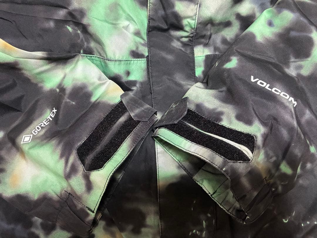 VOLCOM ゴアテックス ジャケット スノーボードウェア
