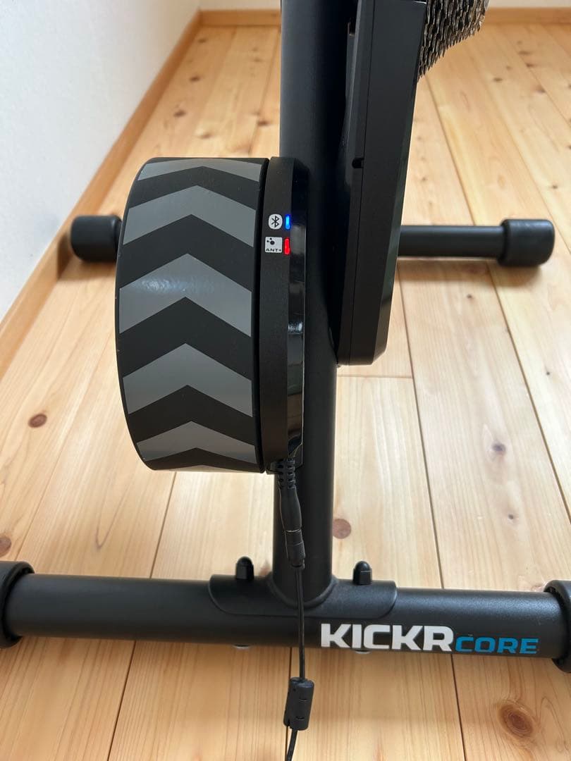 Wahoo KICKR CORE スマートトレーナー 動作確認済　Zwift対応