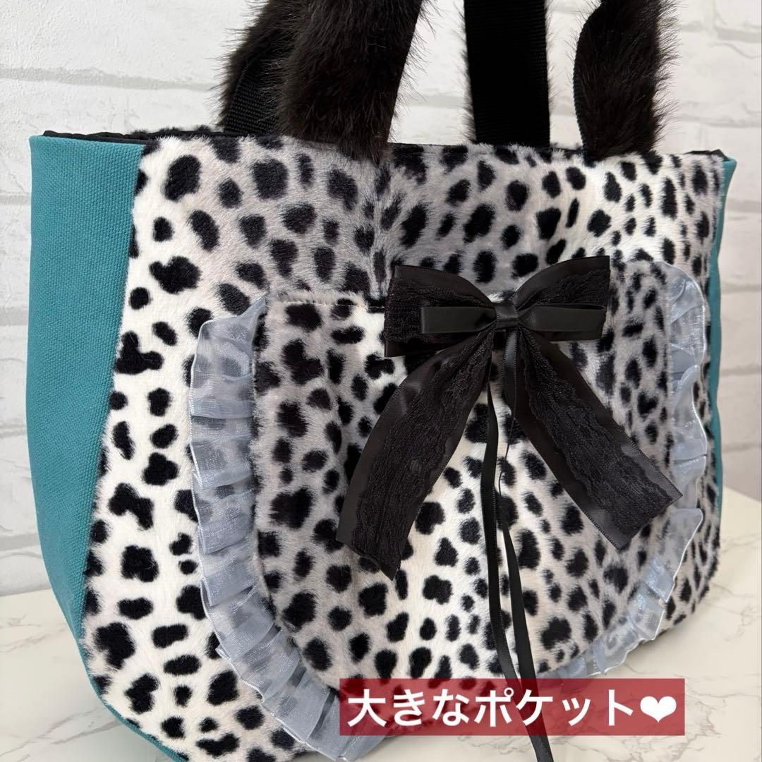 ゆ*ら様 コヤン♡レオパードファー♡黒猫ちゃんラウンドトートバッグ&がま口スマホ