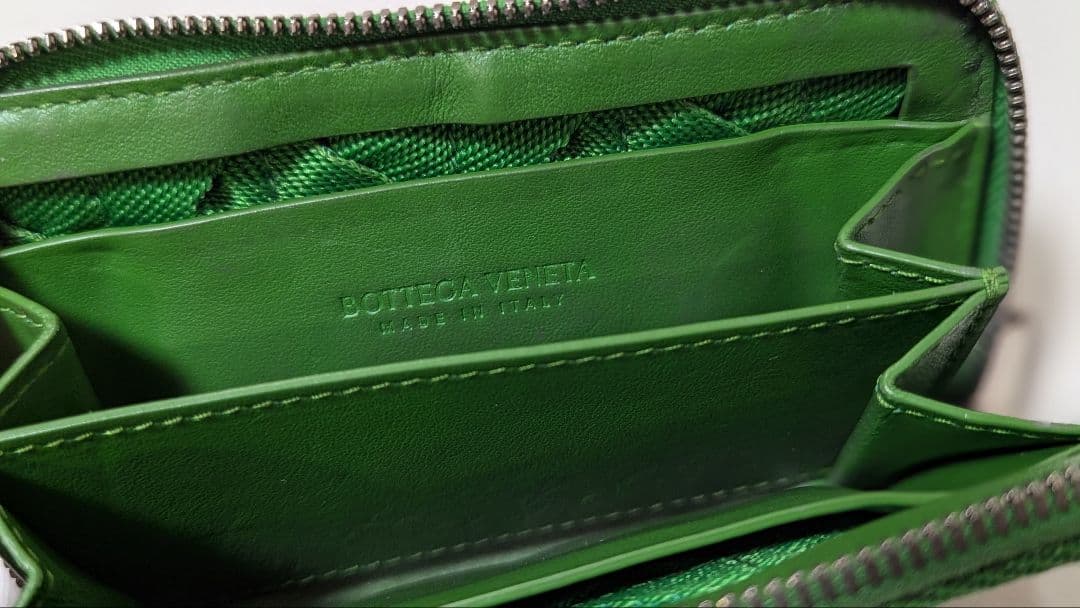 BOTTEGA VENETA ケース ラウンドファスナー グリーン