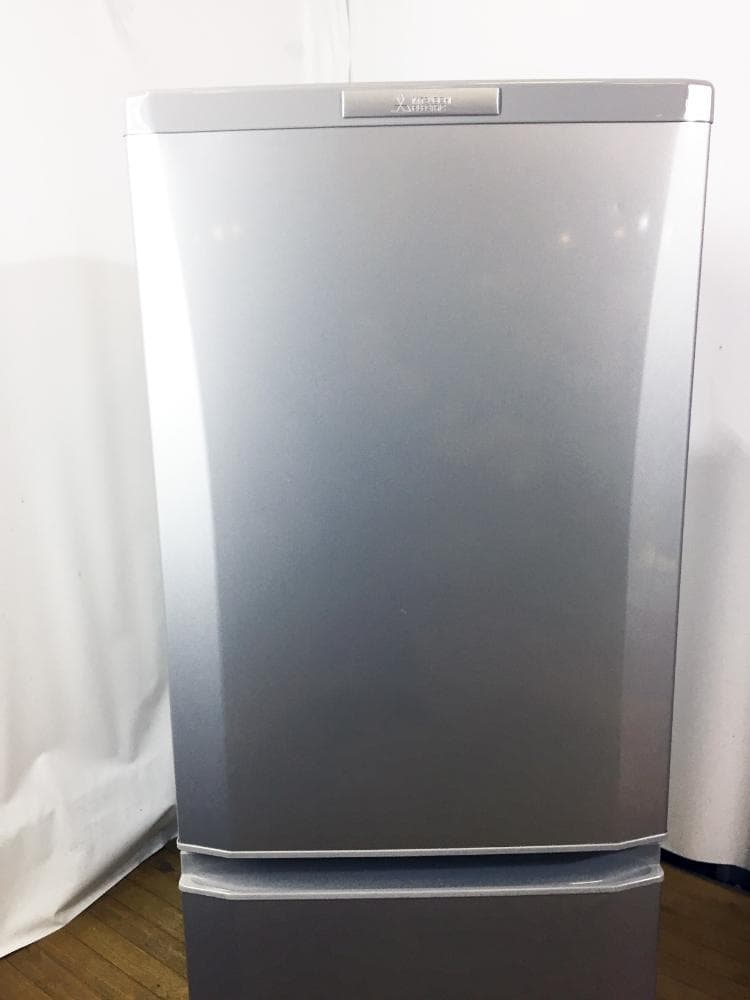 30日迄！送料無料★三菱 146L 冷蔵庫【MR-P15Y-S】E1QZ