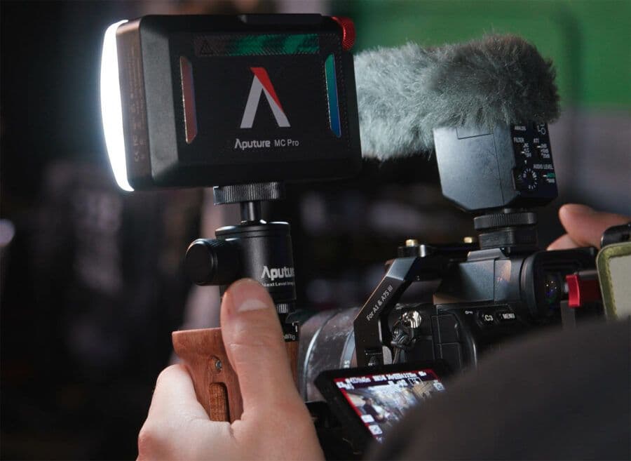 AputureMC PRO 8Light Kit磁着設計撮影ライト充電ケース付き