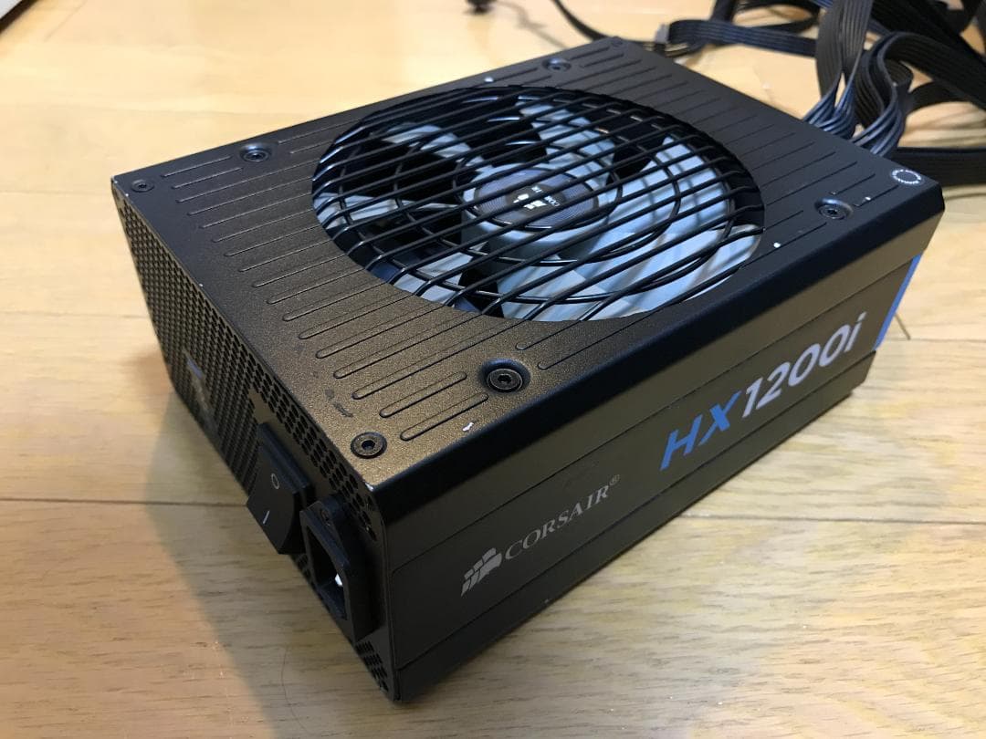 Corsair HX1200i 1200W電源 80PLUS PLATINUM
