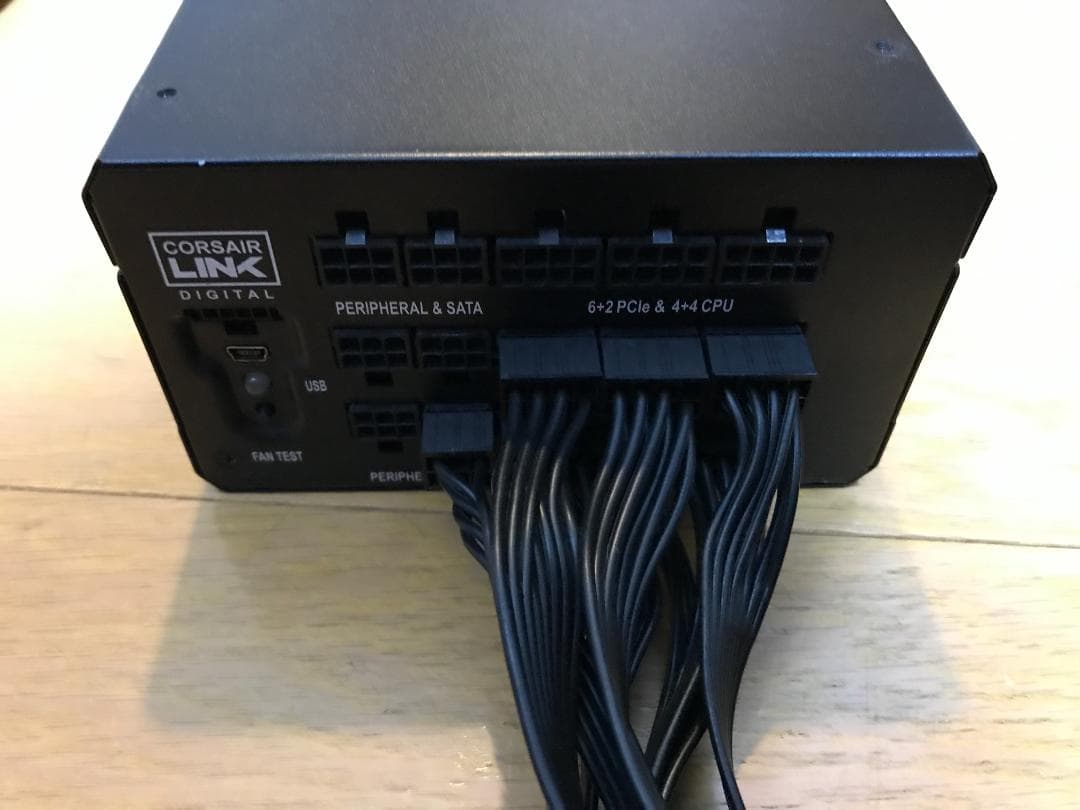 Corsair HX1200i 1200W電源 80PLUS PLATINUM