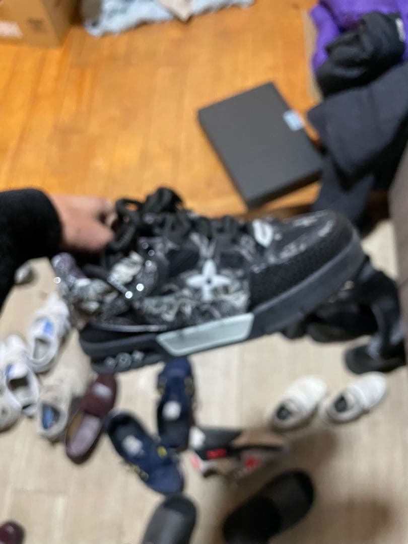 Louis Vuitton モノグラム・デニム・LV スニーカー