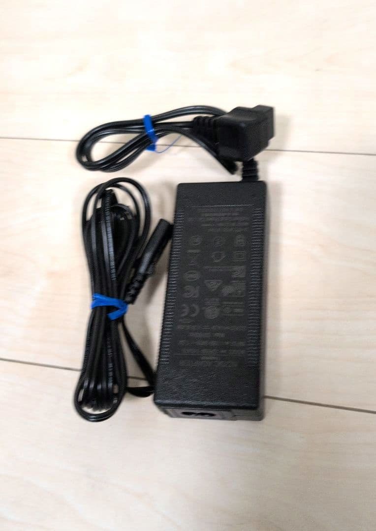 【美品】 SUNPIE ポータブル冷蔵、冷凍庫　20L 2024年製