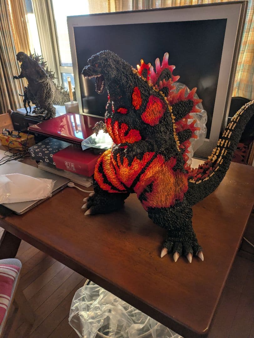 バ-ニングゴジラ特大50センチ要引き取り写真１３から１５は見本