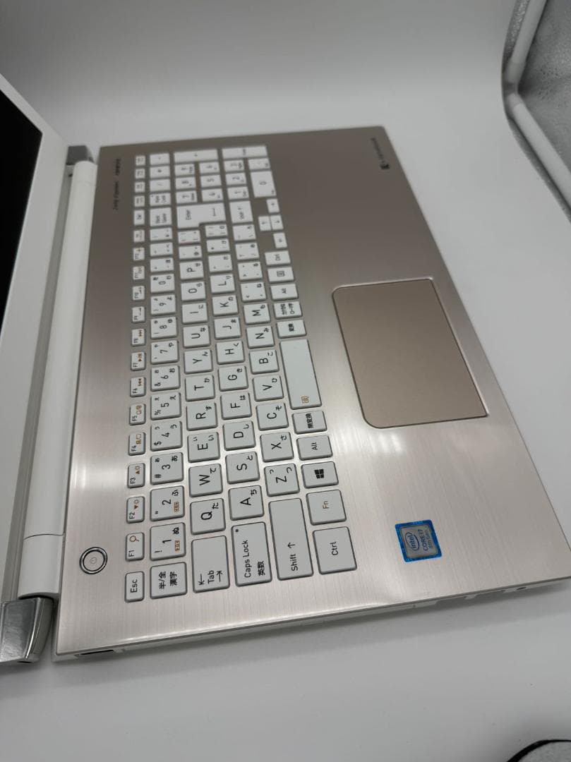 TOSHIBA 第八世代 i7 16GB 新品SSD512GB　Office付
